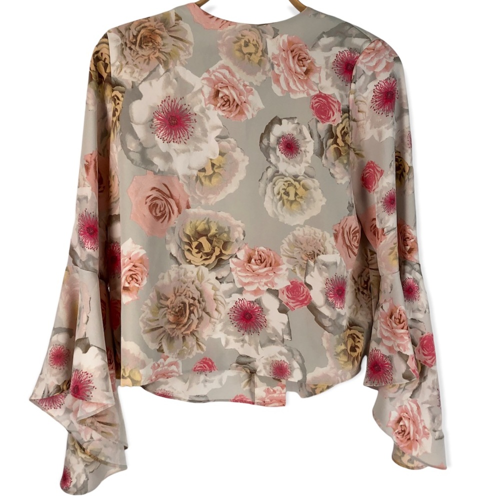 EUC Catherine Malandrino Neutral Grey Pink Floral Print Bell Sleeve Blouse